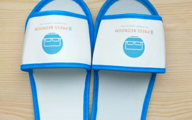 X-pressbedroom Riverview Cikarang