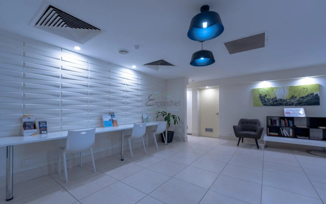 Abbey on Roma Hotel & Apartments