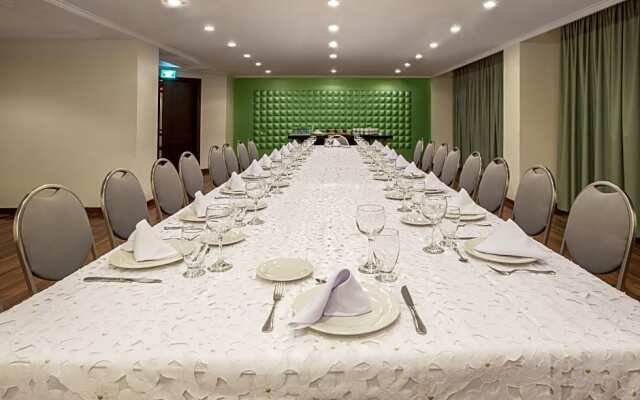Crowne Plaza - Maruma Hotel & Casino