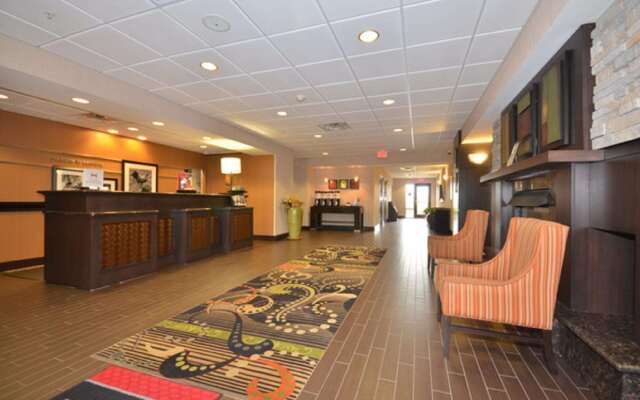 Hampton Inn & Suites Tulsa/Catoosa