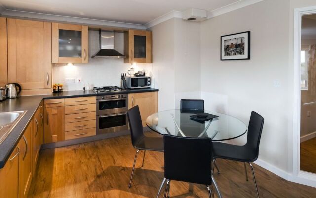 Your Space Apartments - Market Rise