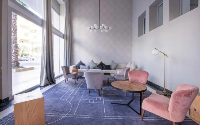 Luxury One Bedroom Apartment - Best Location