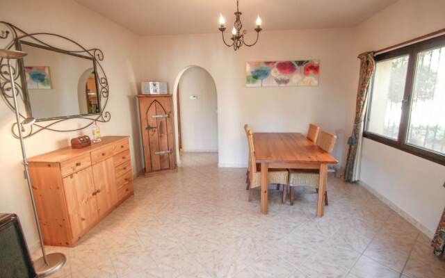 Sola - pretty holiday property with garden and private pool in Benissa