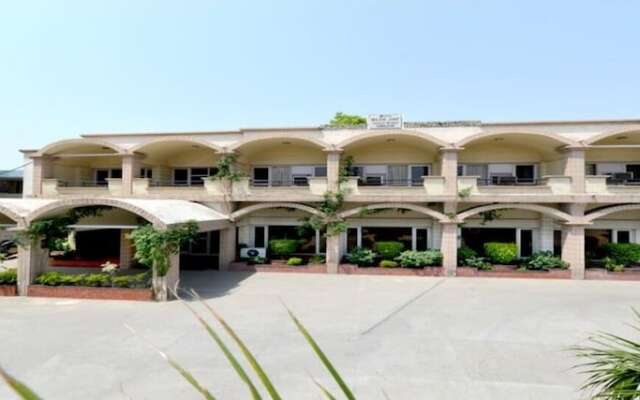 Blue Jay Tourist Complex
