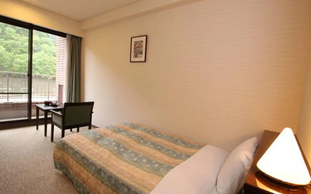 Takeo Century Hotel – Guest Rooms – Takeo