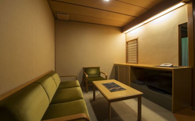 Fujiiso