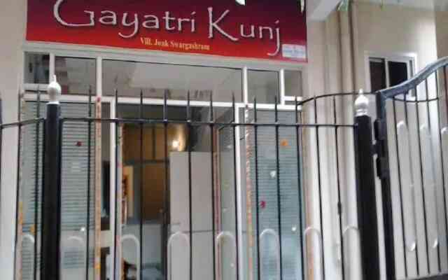 Goroomgo Gayatri kunj Rishikesh