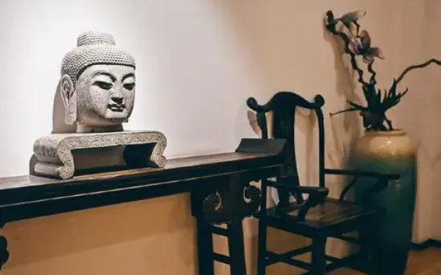 Luoyang lanshe Hotel (Luoyi ancient city store)