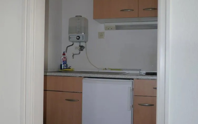 Tolstov-Hotels Big Room Apartment