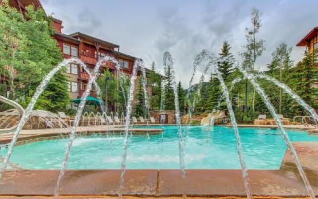 Powderhorn Lodge 413: Woodland Star Suite