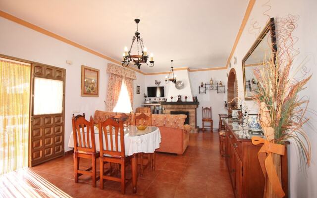 1037 Villa Alabarce
