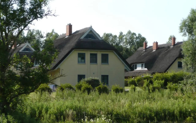 Reetdachhaus Eibe 2, Kaminofen, Sauna, 8 Personen, W-Lan