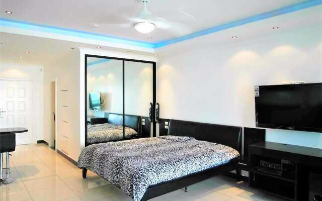 Fantastic sea View Beach Condo