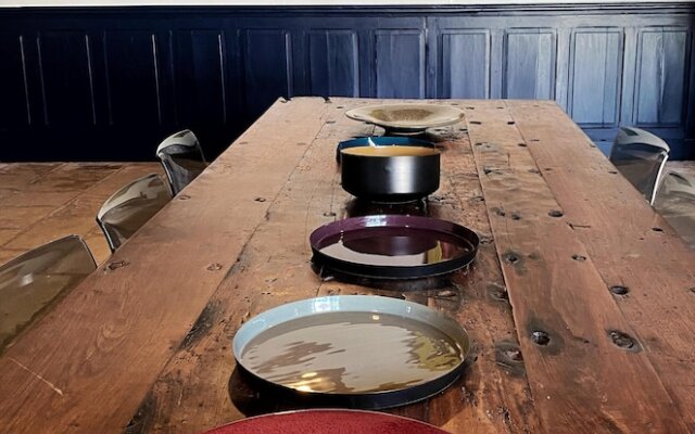 House With 6 Bedrooms in Montignac-charente, With Private Pool, Enclos