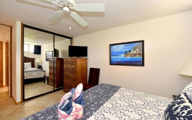 Kahana Reef 303 by RedAwning