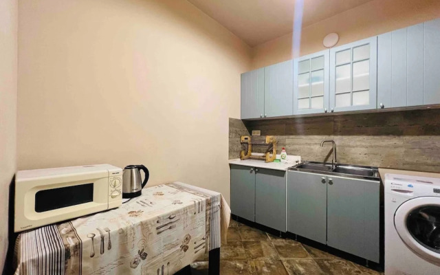 Best Location, Cozy Spacious Apart Near Republic