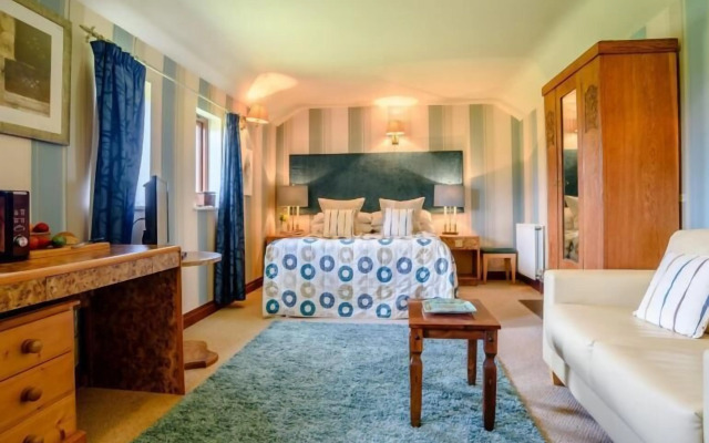 Cornfields Hotel & Restaurant