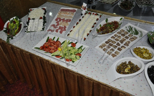 Kıvrak Hotel
