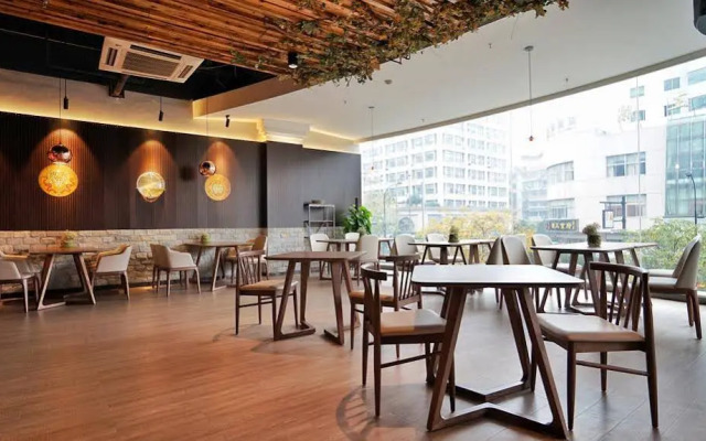 ibis Styles HZ Chaowang Rd