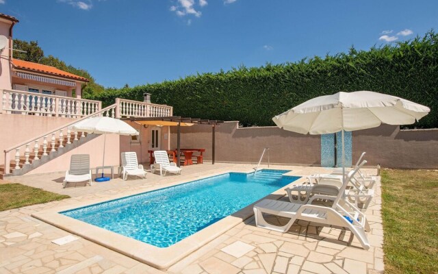 Beautiful Home in Vinez With Wifi and 3 Bedrooms