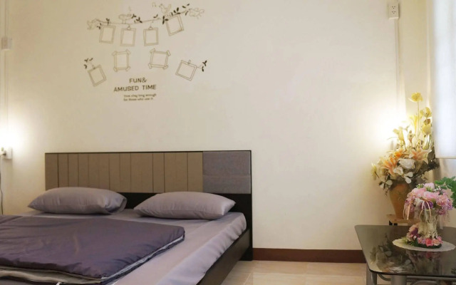 Wake Up Hostel Bangkok