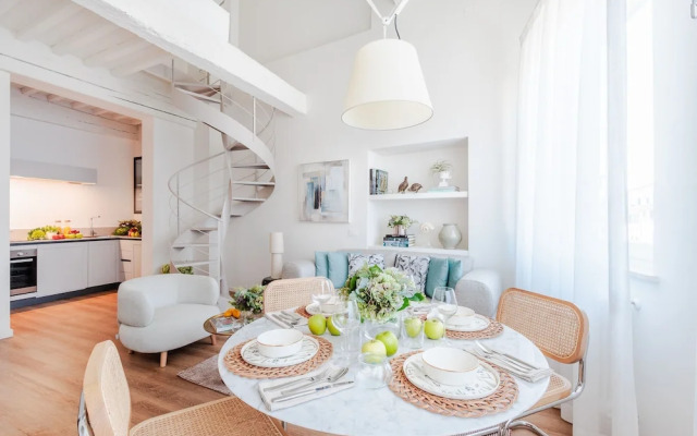 Letizia Penthouse in Lucca