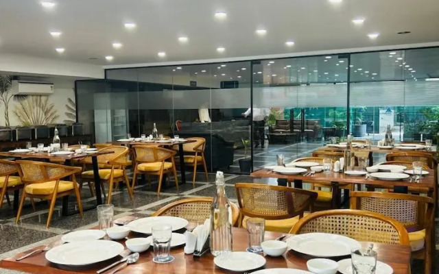 Royal Studio Golf Course Road