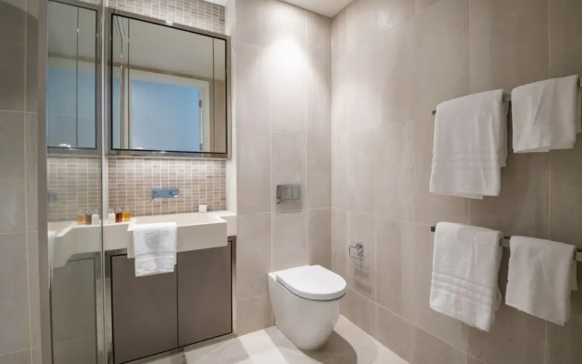 Fabulous One Bedroom Apartment in Exclusive Canary Wharf