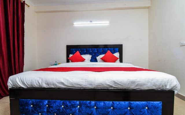 Larch Western By OYO Rooms