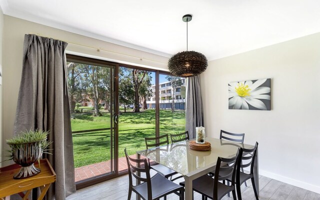 Bay Parklands, Unit 19/2 Gowrie Avenue