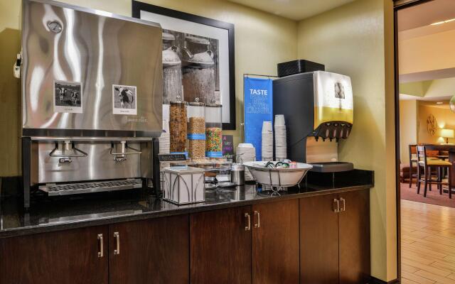 Hampton Inn Raleigh/Clayton I-40