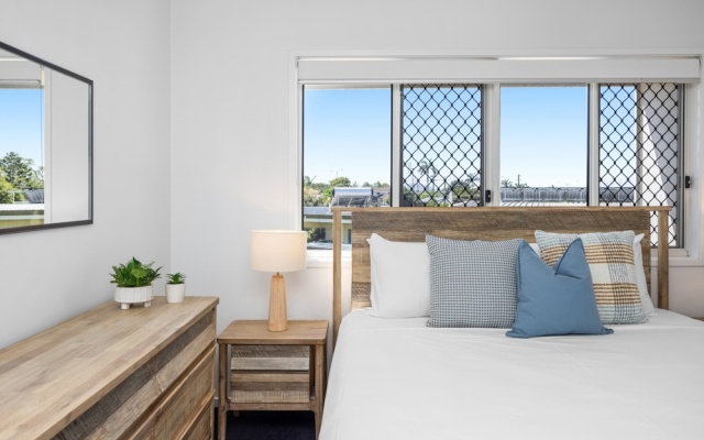 Bright Townhouse Near Maroochydore Beaches – Guest Rooms – Maroochydore
