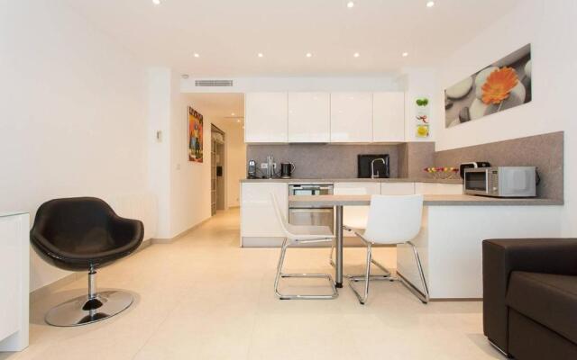 Chic & Modern 1bed Next To Martinez