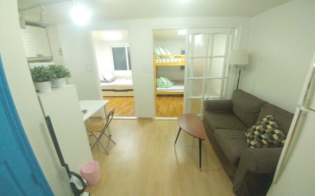 CN House