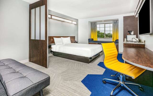 Microtel Inn & Suites by Wyndham Austin Airport