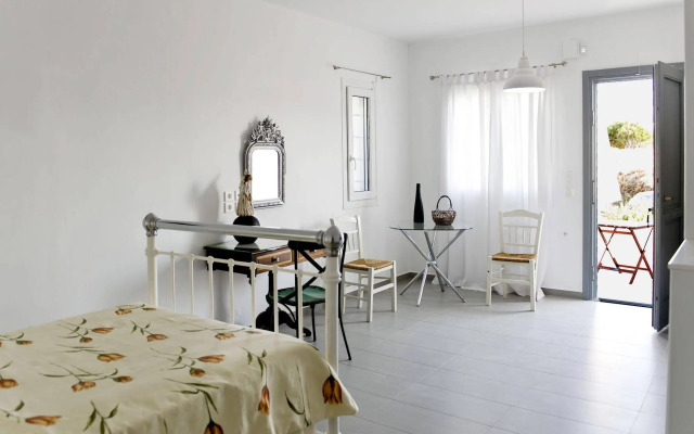 Tsakanos Home