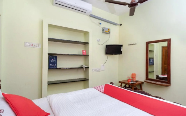 Sri Karuna Residency By OYO Rooms