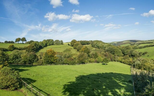 Rustic Holiday Home in Lynton with Garden near Malmsmead