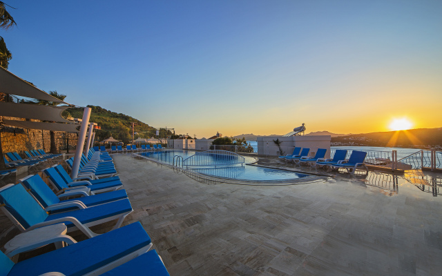 Riva Bodrum Resort - All Inclusive - Adult Only
