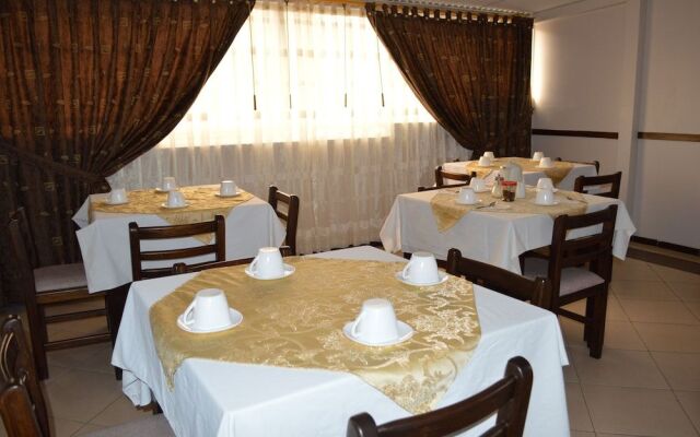 Hotel Plaza Victoria
