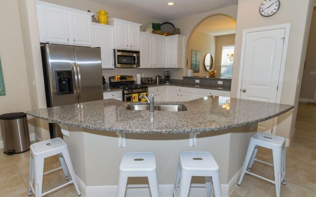 5140oba-solterra Resort