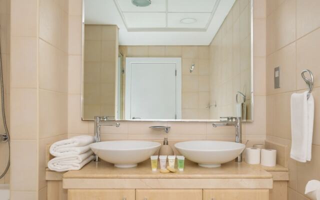 LUX - The Shoreline Beach House