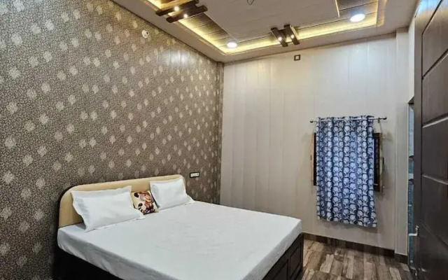 Vinayak Guest House