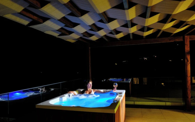 Lures Hotel