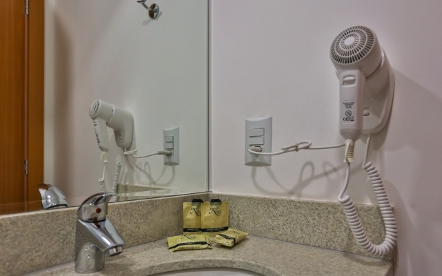 Nobile Inn London Anápolis