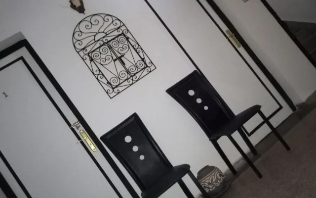 Tonarouze House