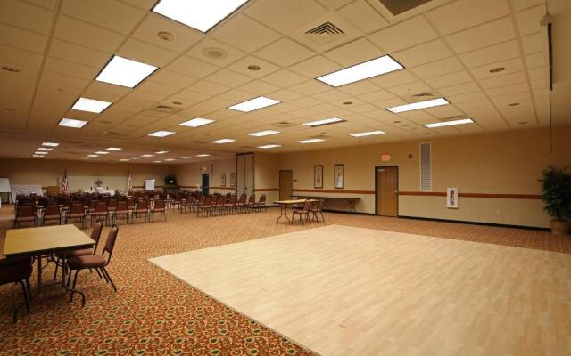 Boarders Inn & Suites by Cobblestone Hotels - Shawano