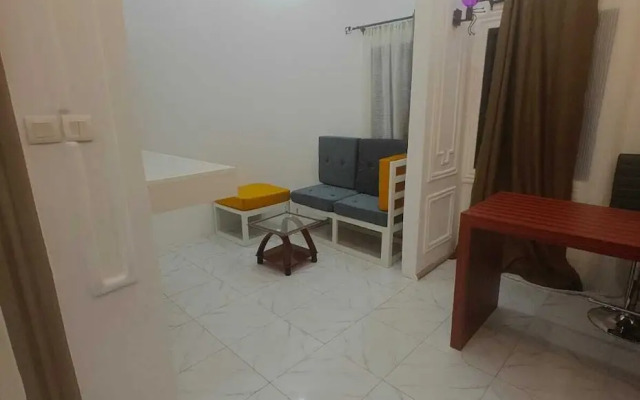 RHÔ Résidence Hôtelière Ôkèrè-Ôburu