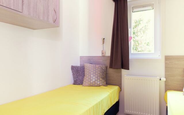 Comfortable Chalet Close to Nature