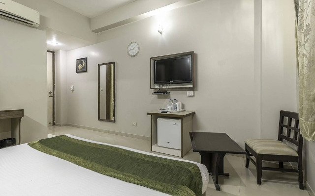 Treebo Rockwell Plaza